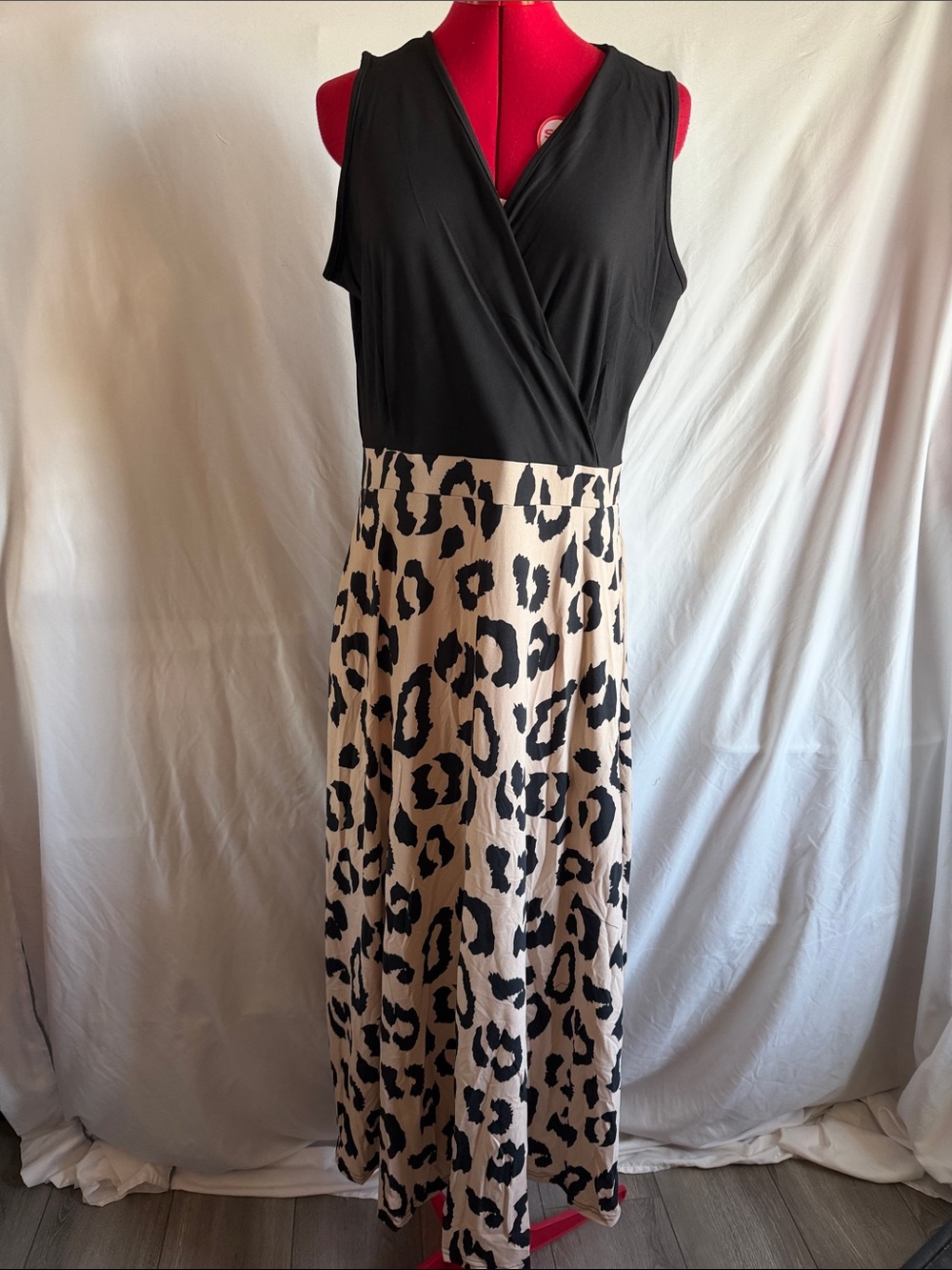 Sleeveless Black & Beige Leopard Maxi Dress